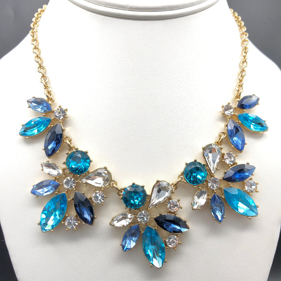Banana Republic Necklace Camille 19" Blue Aqua Glass Crystal Faceted Flower Bib - Picture 1 of 8